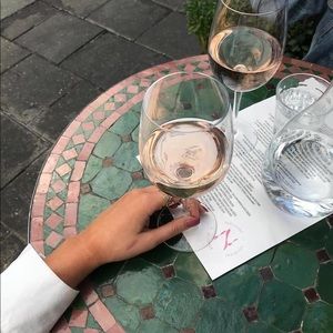 Meet your Posher, Ella